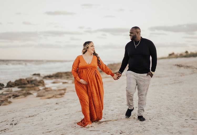 6 Best Beaches for Maternity Photography Session in Jacksonville, FL