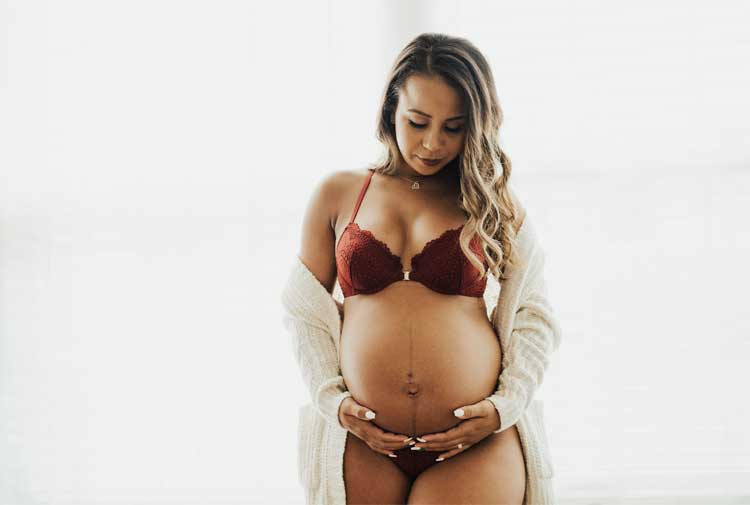 When to do Maternity Boudoir photoshoot during pregnancy
