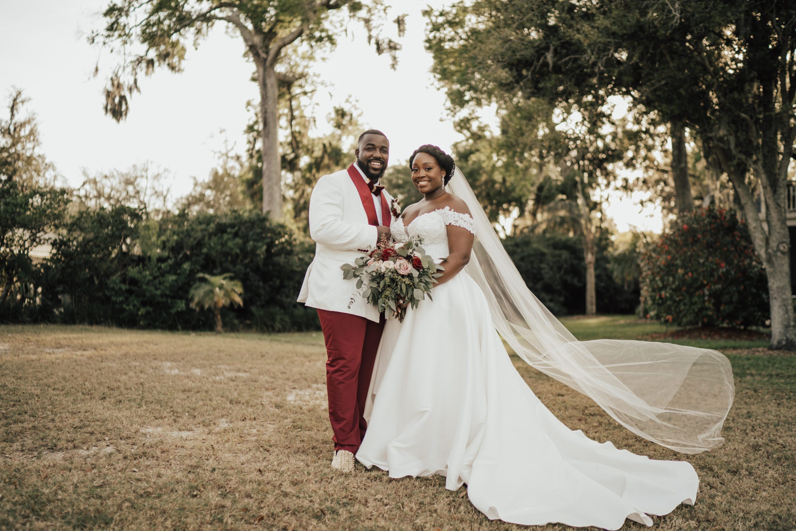 love bridal boutique couple posing for portrait photo